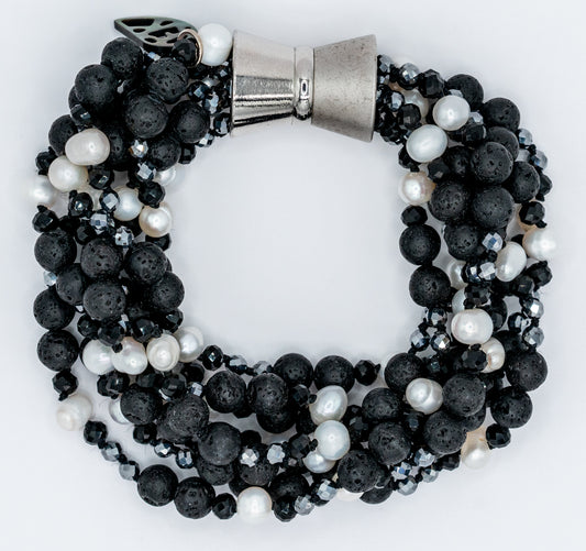 Pearl and Black Onyx Bracelet